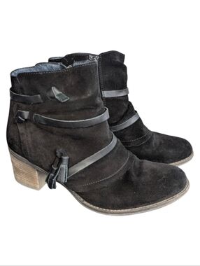 Unity in Diversity Black Suede Ankle Booties | Tassel Strap | EU 39 US 8 8.5